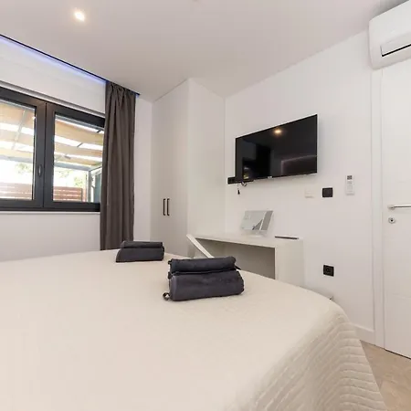 Lägenhet Orange Apartment&spa Okrug Gornji *