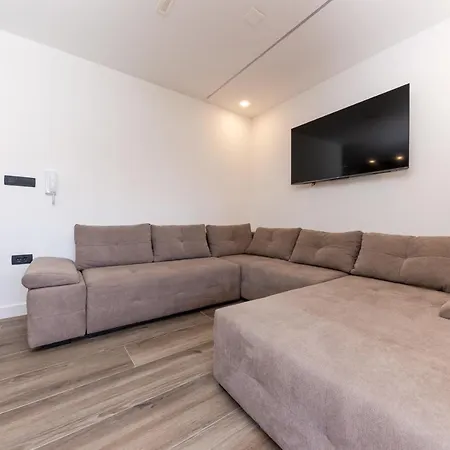 Orange Apartment&spa Okrug Gornji Апартаменты Трогир