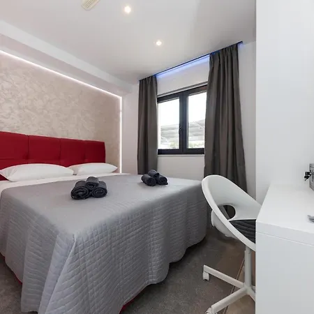 Orange Apartment&spa Okrug Gornji Трогир